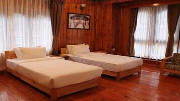 Deluxe Twin Room | Free WiFi