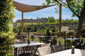 Terrace/patio - SOWELL COLLECTION Hôtel du Roi & SPA (Carcassonne)