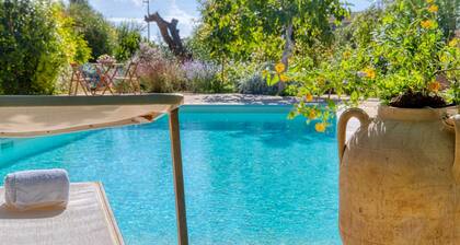 Melograno - Residenza Arcangela con Piscine nel Salento