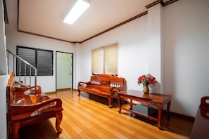 Interior - OYO 836 PK Residence (Sattahip)