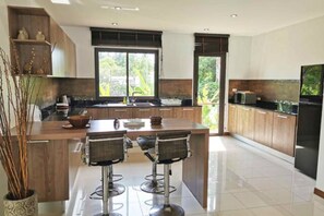 Dining - 2 Bedroom Villa Cheong Mon (Koh Samui)