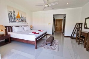 Villa, 4 Schlafzimmer, Nichtraucher, Küche | 4 Schlafzimmer, kostenloses WLAN