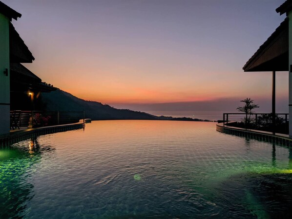 Kolam renang terbuka 