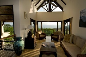 Interior - 3 Bedroom Sea View Villa Kao Lom SDV127-By Samui Dream Villas (Koh Samui)