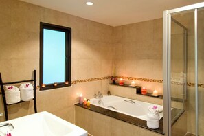 Bathroom - 3 Bedroom Sea View Villa Kao Lom SDV127-By Samui Dream Villas (Koh Samui)