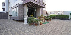 Exterior - Gold Coast Beach Resort (Brahmagiri)