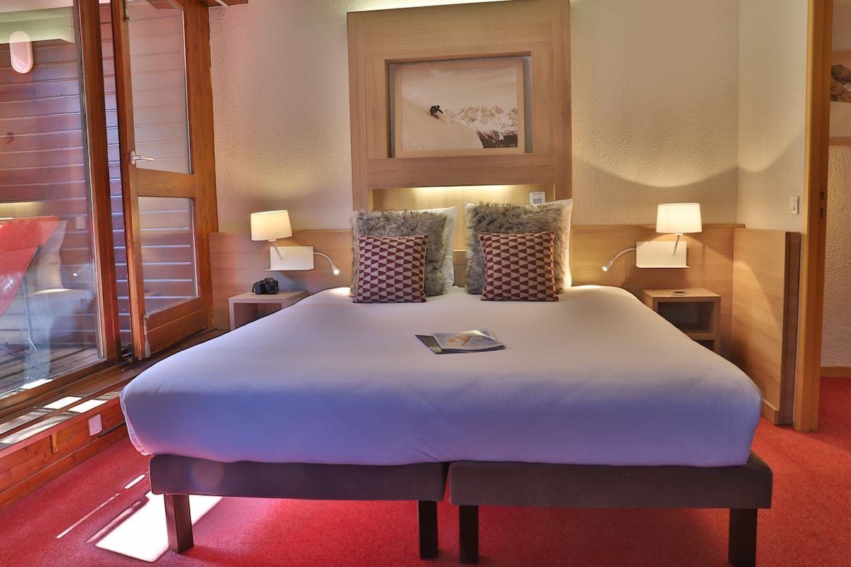 Literie de qualité supérieure, Wi-Fi gratuit, draps fournis