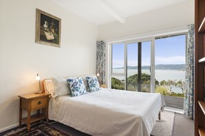 3 soverom, strykejern/-brett, wi-fi (inkludert) og sengetøy