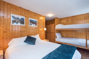 Quadruple Room, Mountain View