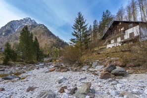 Exterior - GuestHost - Riofreddo House! BBQ - Garden and Private Parking (Tarvisio)