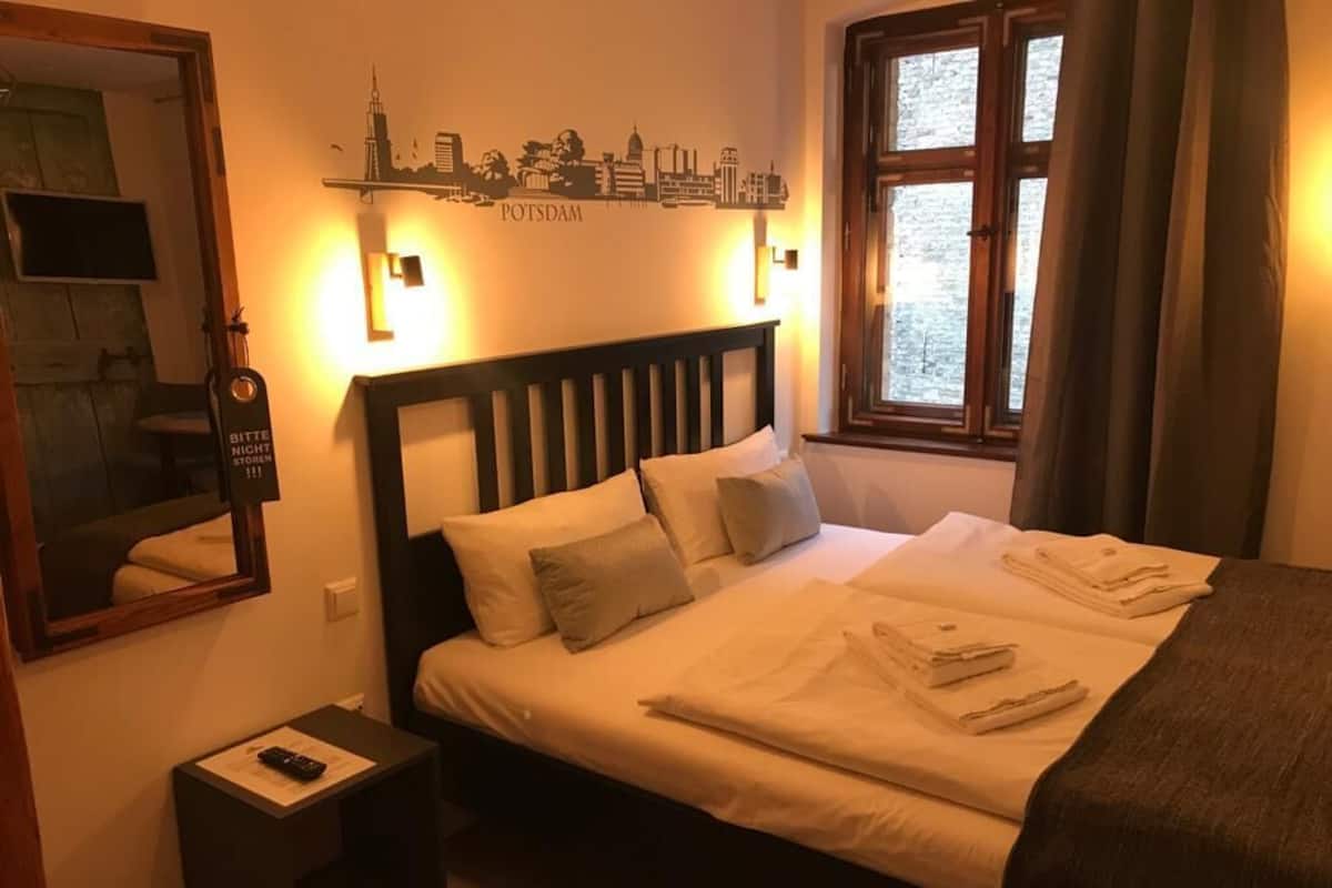 Chambre Double Classique | Literie hypoallergénique, décoration personnalisée, Wi-Fi gratuit