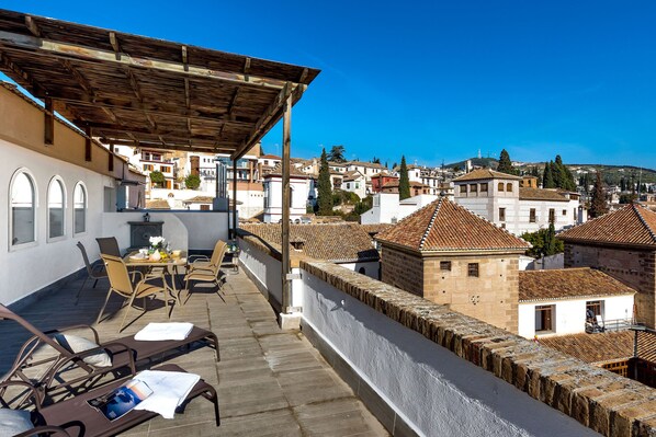 Apartment (3 Bedrooms) | Terrasse/Patio