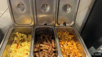 Free daily continental breakfast