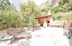 Outdoor dining - Lovely home in Makari-S. Vito Lo Capo (Makari-S. Vito Lo Capo)