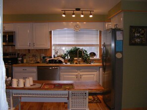 Deluxe Suite | Private kitchen