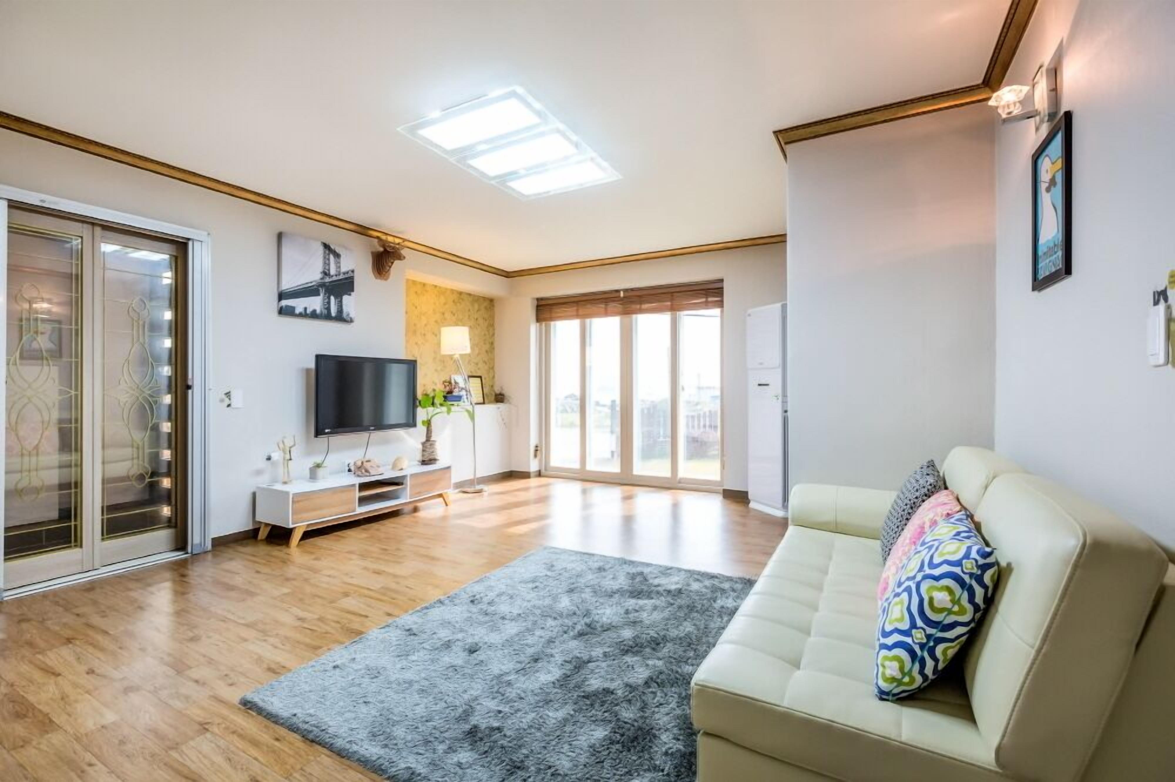 Room (First Floor) | Free WiFi, bed sheets