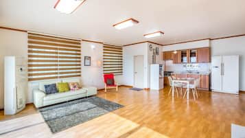 Zimmer (Second Floor)