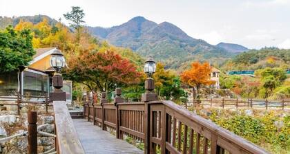 Healing Resort Maple Village hue