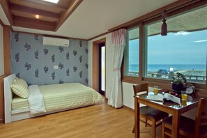 Room (Sanho)