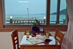 Room (Sanho) - Daeheungho Daege Pension (Yeongdeok)