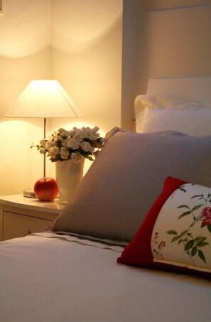 Room (White) | Free WiFi, bed sheets - Monblanc Pension (Pyeongchang)