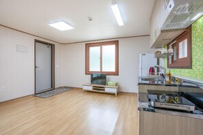 Chambre (Neung-i) | Accès au Wi-Fi (inclus), literie fournie