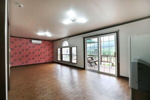 Habitació (Nag-jo) | Wifi gratuïta i roba de llit