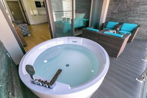 Zimmer (303) | Kostenloses WLAN, Bettwäsche