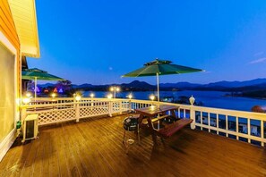 Free WiFi, bed sheets - Hosu Ilchul Pension (Jecheon)