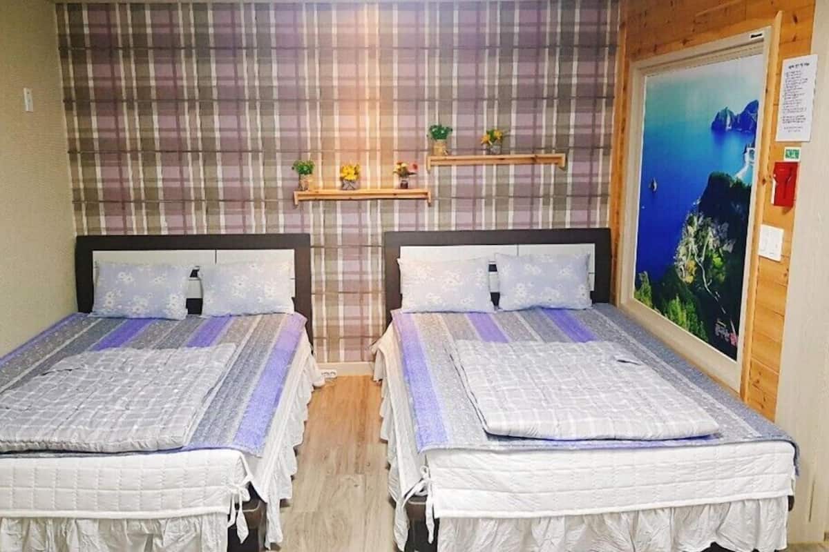 Room (Special(306)) | WiFi (free), bed sheets
