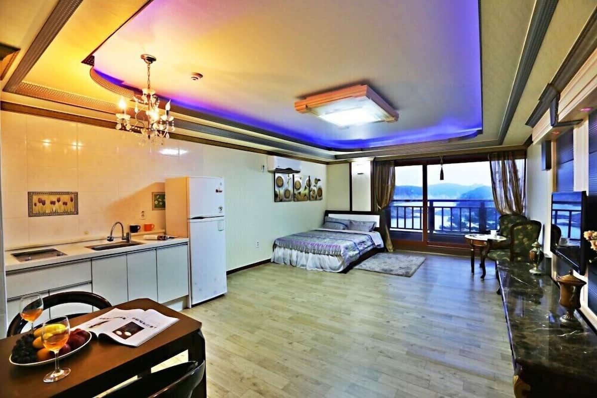 Quarto | Wi-Fi de cortesia, roupa de cama
