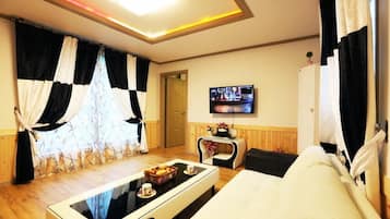 Room (Chanel(Private)) | Free WiFi, bed sheets