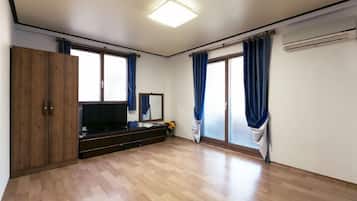 Room (101) | WiFi (free), bed sheets