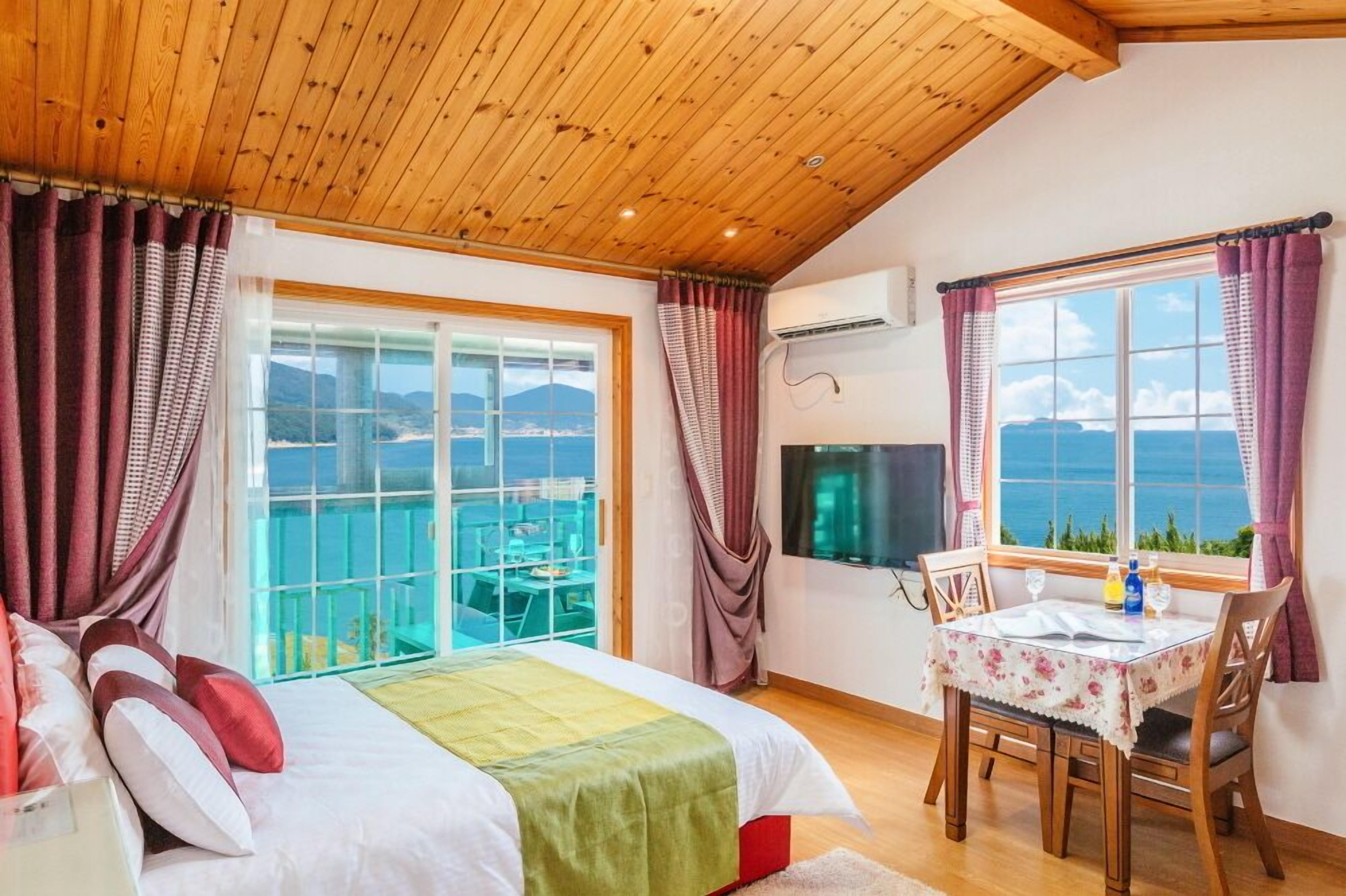 客房 (Jindallae) | 免费 WiFi、床单