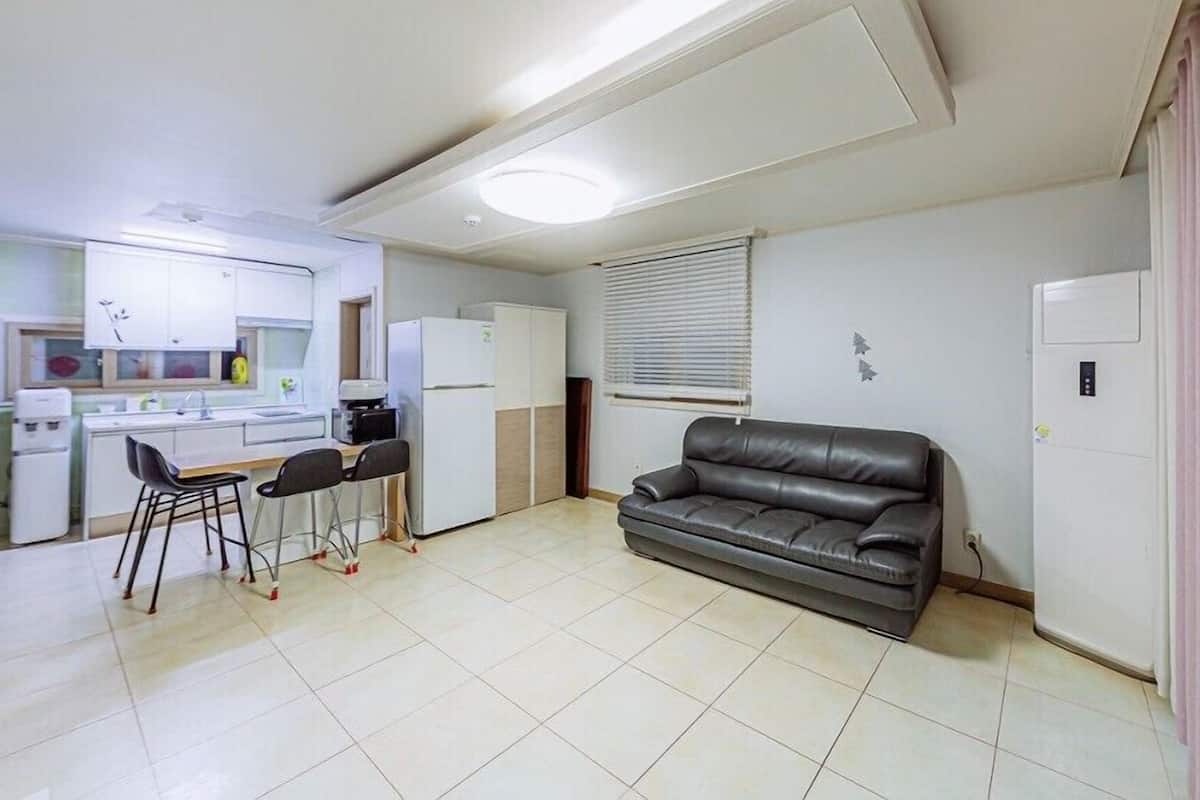 Room (Ancona) | WiFi (free), bed sheets