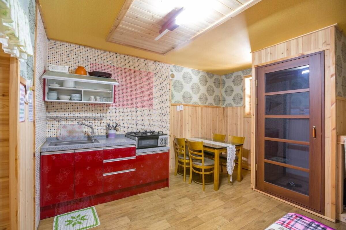 Room (Boksil) | WiFi (free), bed sheets