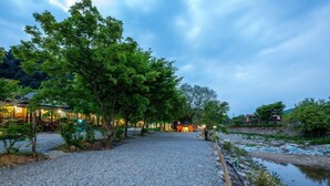 Exterior - Achim Pneison (Gapyeong)