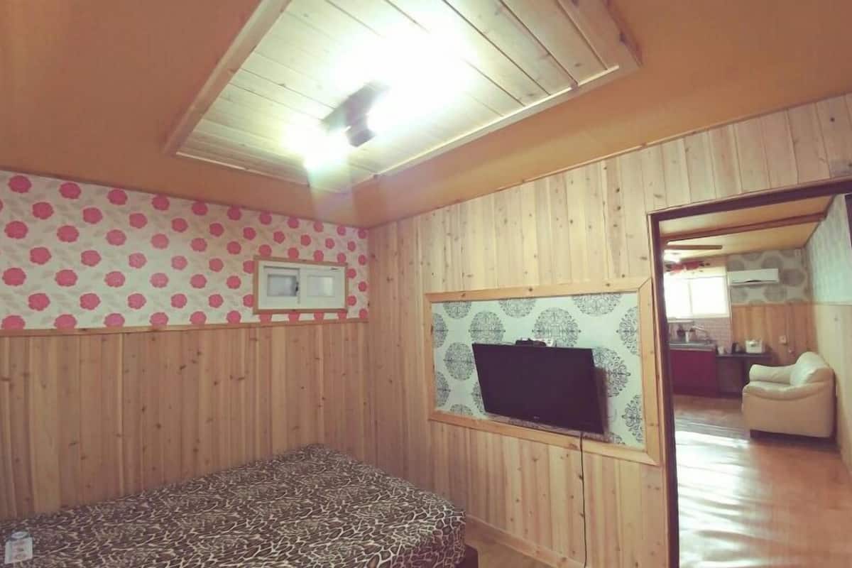 Room (Hwanggeumsil)