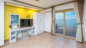 Room (Pension 3rd floor Sonamu) - Youngduk Hue Pension & Motel (Yeongdeok)