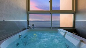 Chambre (A-202 duplex spa) | Wi-Fi gratuit, draps fournis