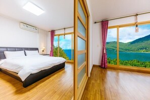 Free WiFi, bed sheets - Forest Village Padosori Pension (Geoje)
