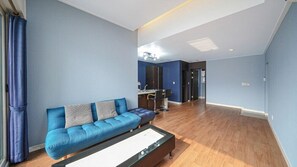 Room (Is 102) | Free WiFi, bed sheets - M&M Pension (Gapyeong)