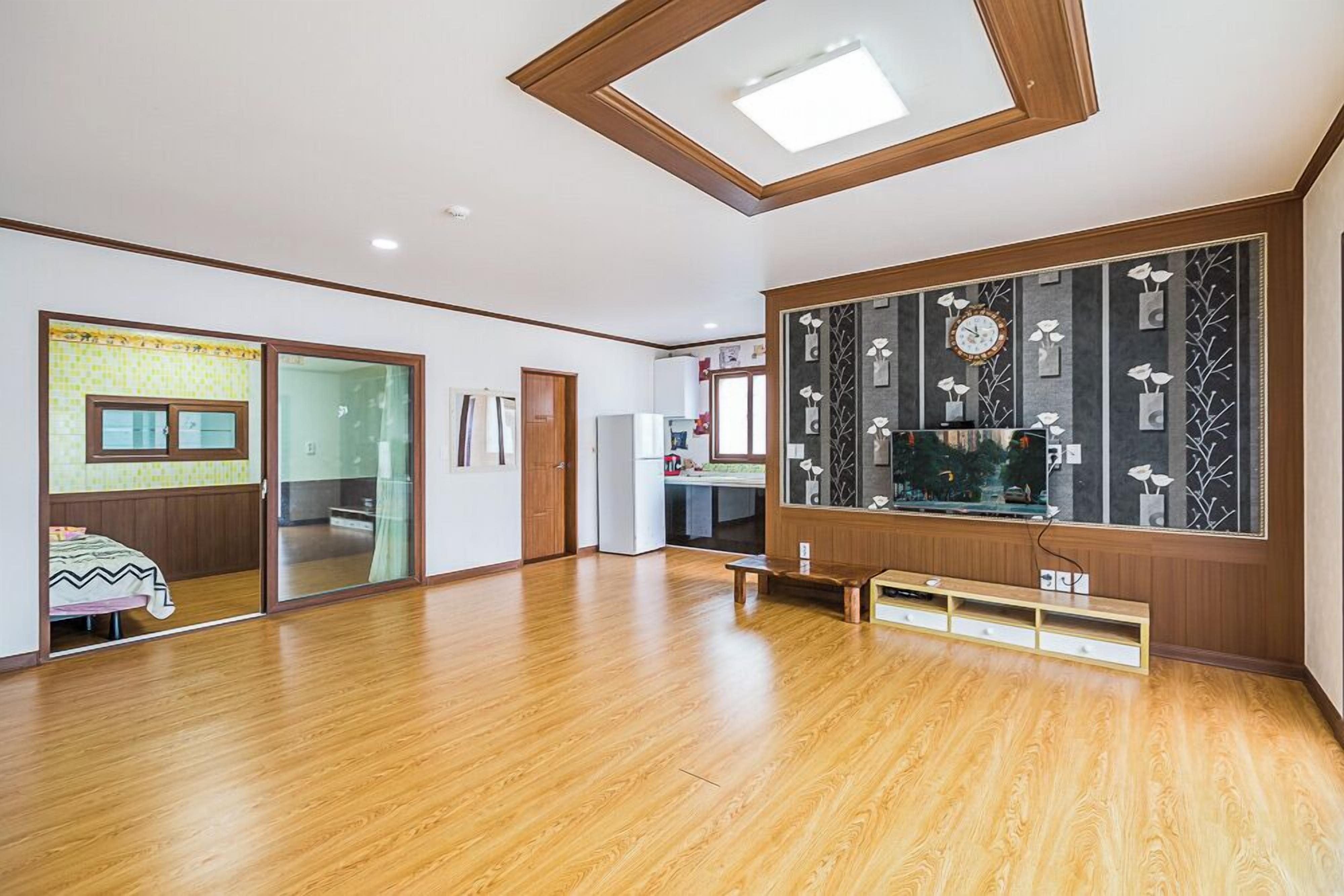 룸 (101) | 무료 WiFi, 침대 시트