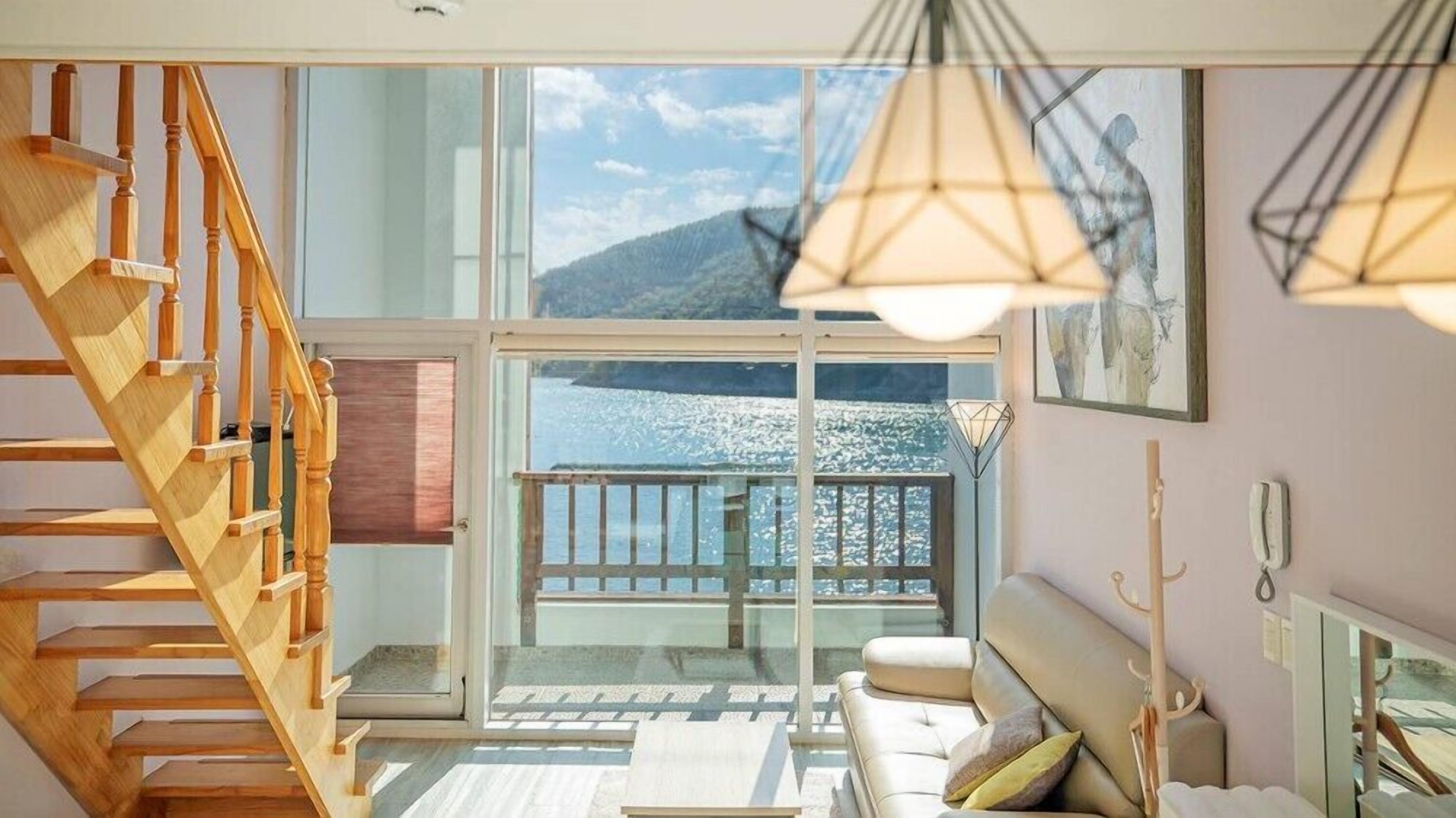 Room (204 duplex spa) | Free WiFi, bed sheets
