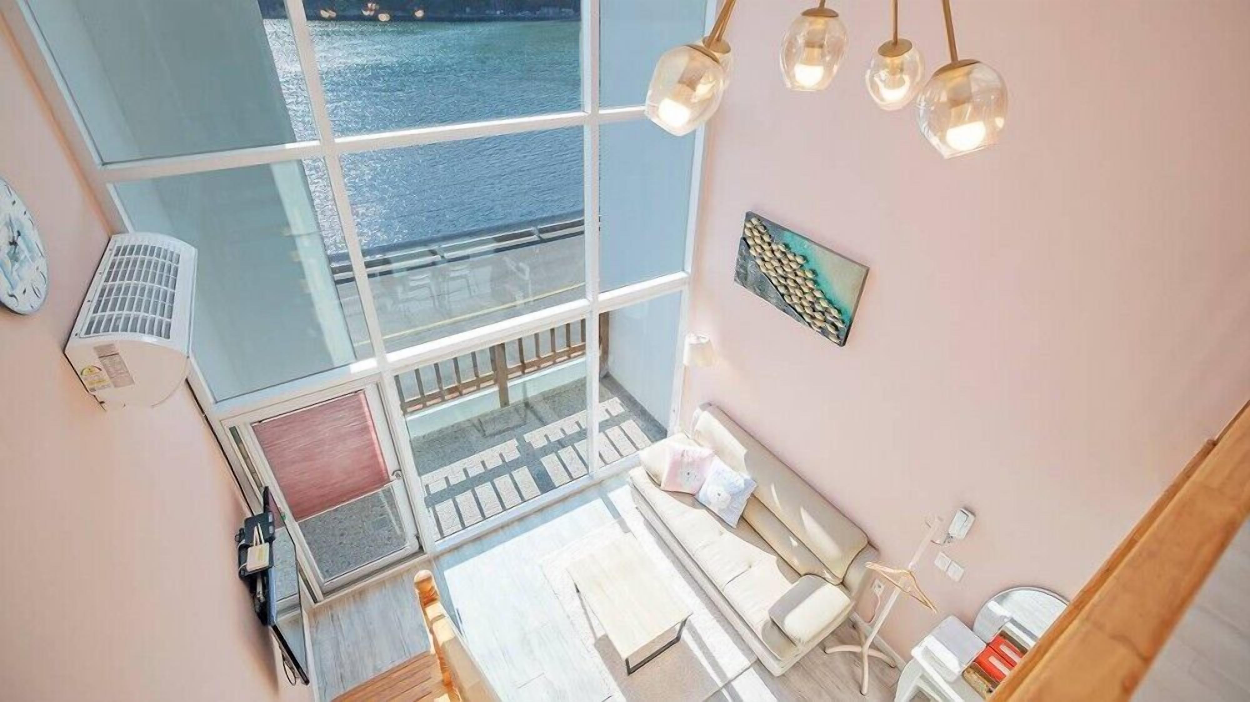 Room (202 duplex spa) | Free WiFi, bed sheets