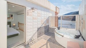 客房 (203 duplex spa) | 免費無線上網、床單