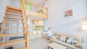 Habitación (203 duplex spa) | Wifi gratis y ropa de cama