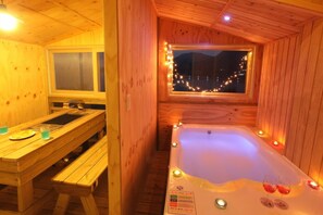 Room (Haetsal/two bed) | Free WiFi, bed sheets - Pado Hyanggi Pension (Geoje)