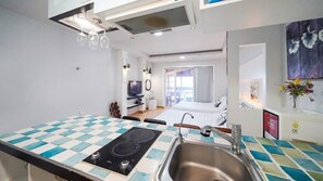 Room (Haneul/two bed) | Free WiFi, bed sheets - Pado Hyanggi Pension (Geoje)