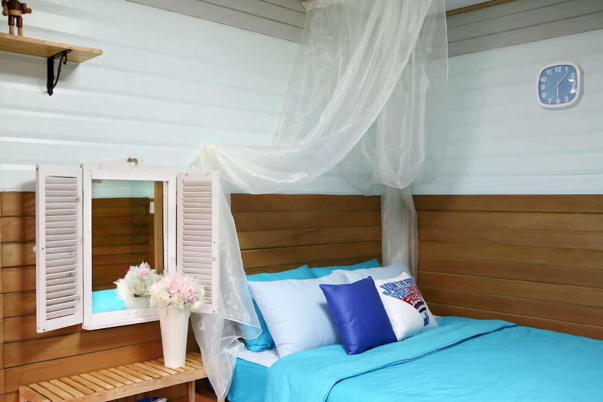 Wifi gratis y ropa de cama